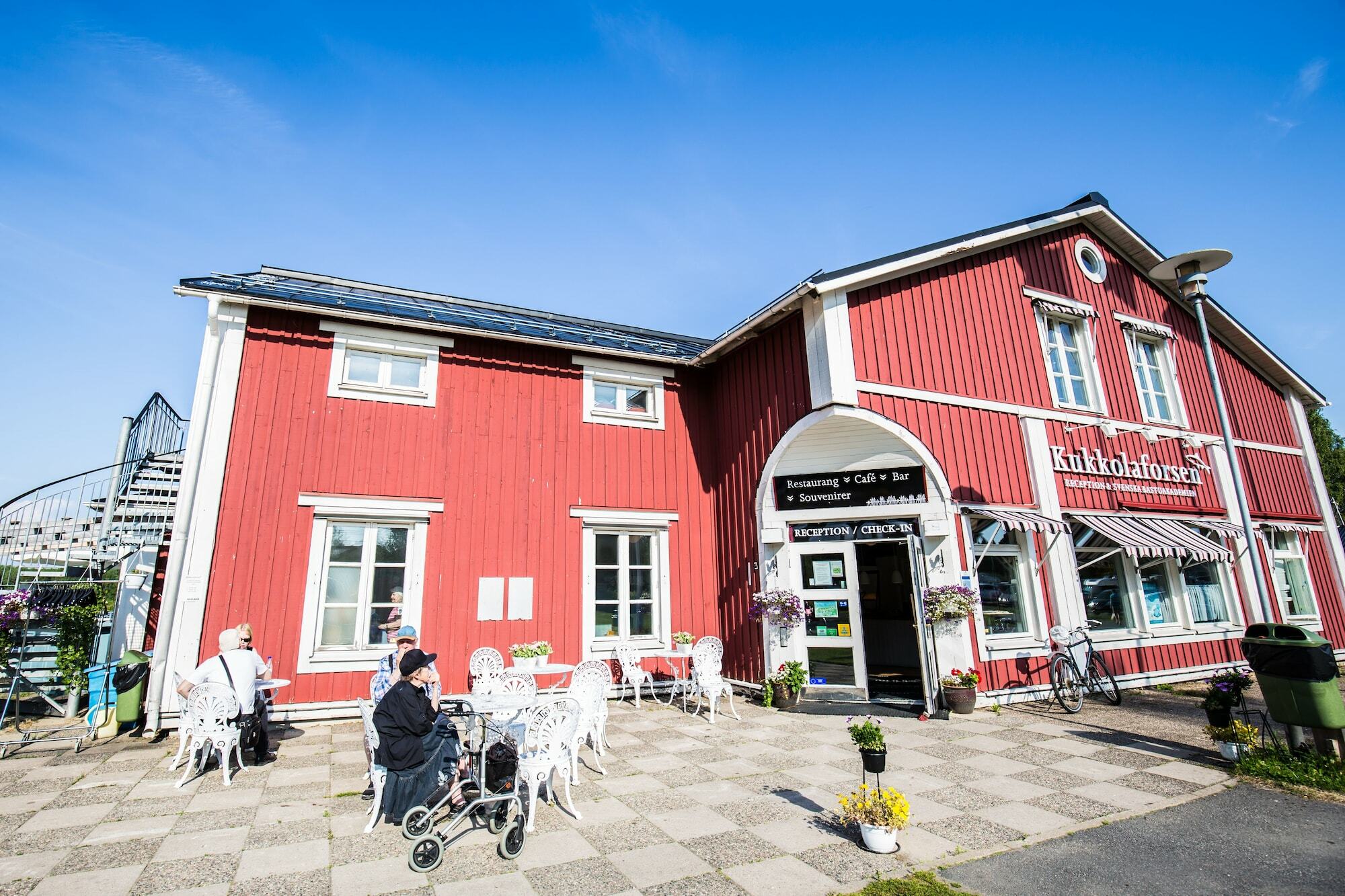 Kukkolaforsen Turist & Konferens Hotel Exterior photo